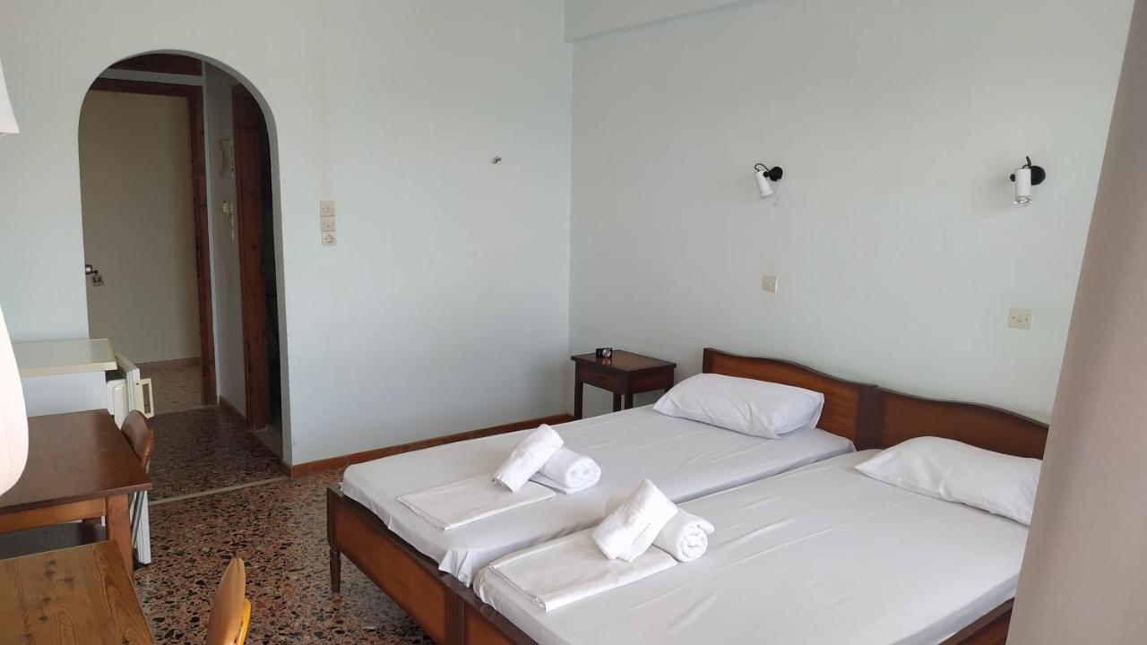 Poulea Rooms Kalamata Ngoại thất bức ảnh